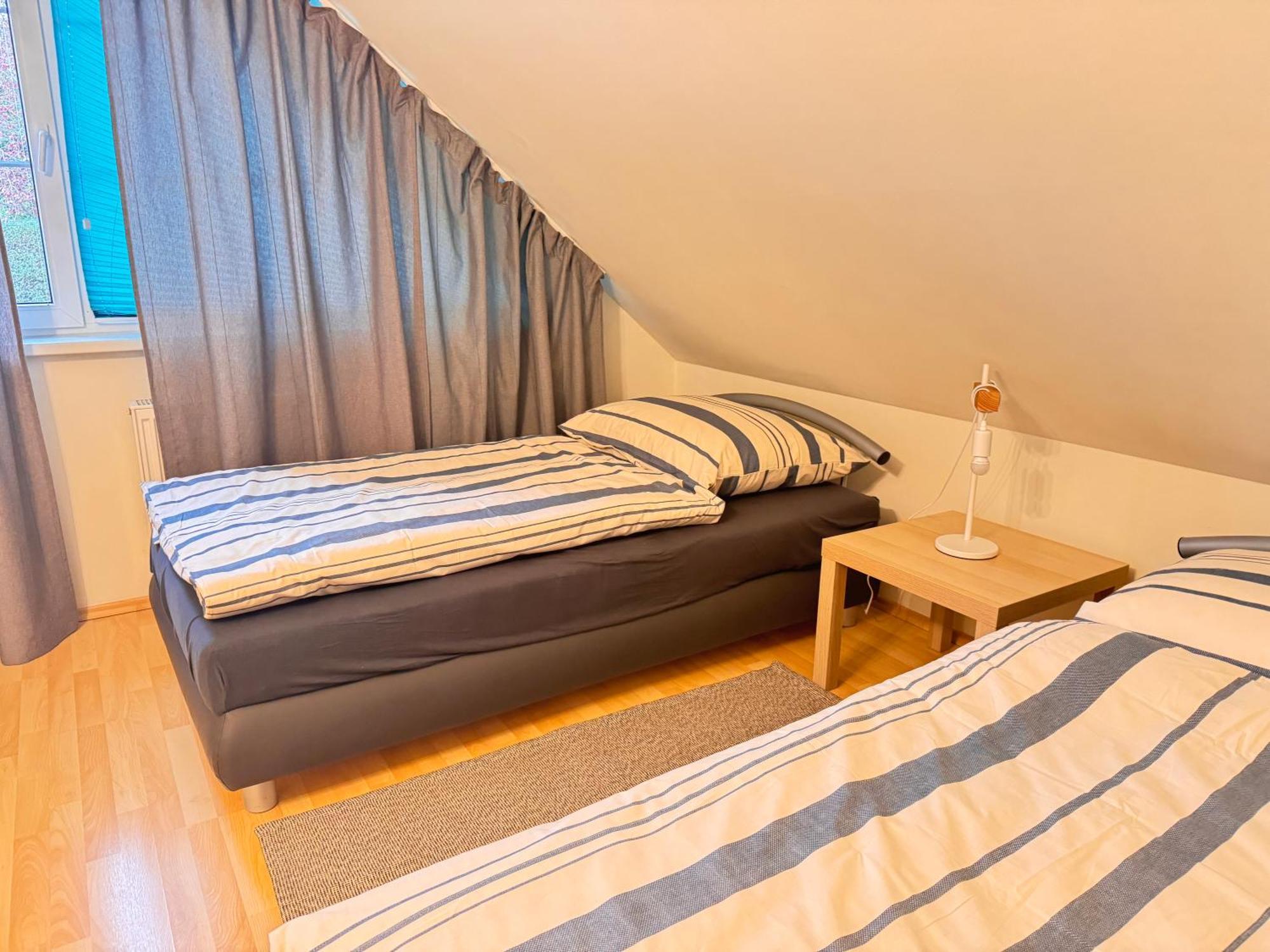 Diamondvilla, 4 Bedroom Apartment, Garden & Spa Прага Екстериор снимка