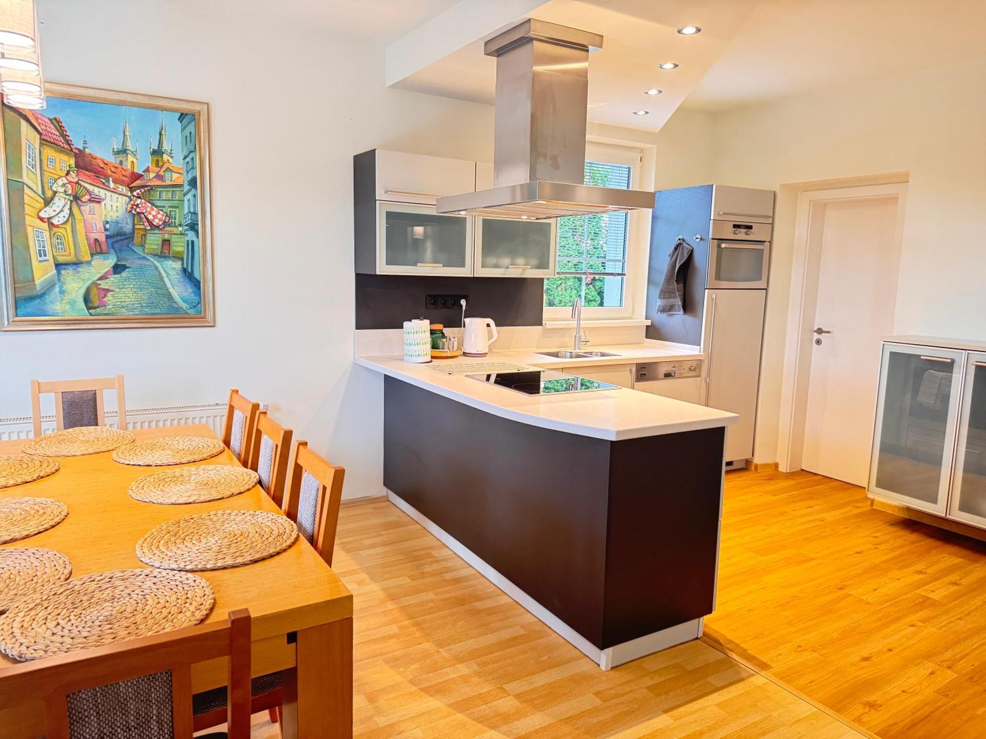 Diamondvilla, 4 Bedroom Apartment, Garden & Spa Прага Екстериор снимка