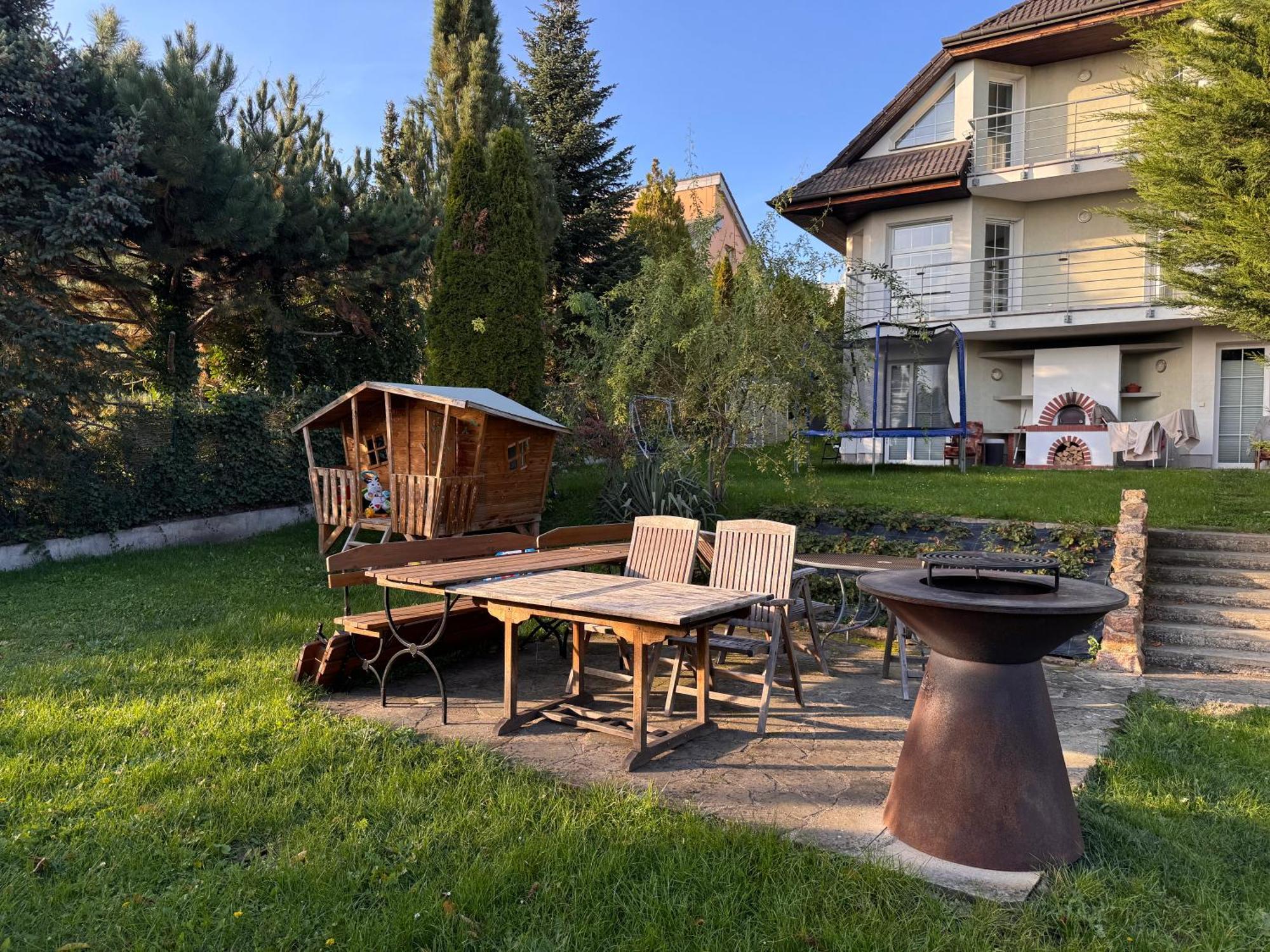 Diamondvilla, 4 Bedroom Apartment, Garden & Spa Прага Екстериор снимка