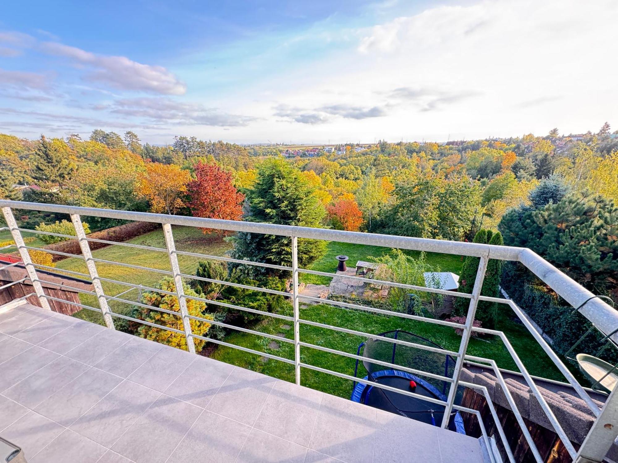 Diamondvilla, 4 Bedroom Apartment, Garden & Spa Прага Екстериор снимка