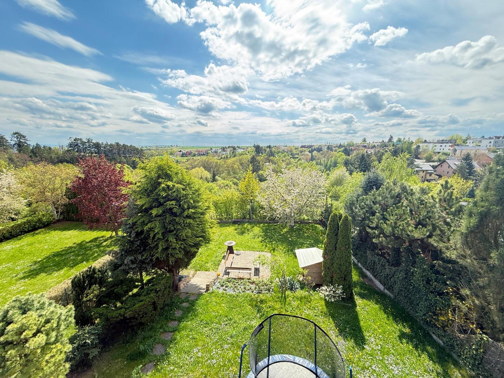 Diamondvilla, 4 Bedroom Apartment, Garden & Spa Прага Екстериор снимка